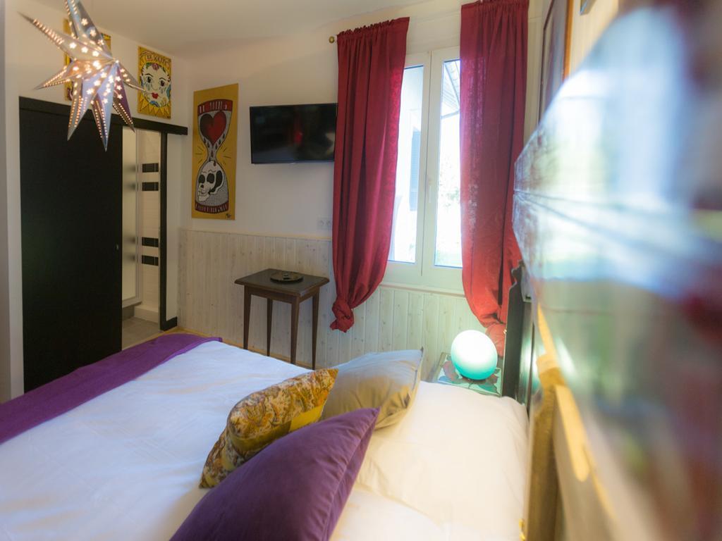 Mamie Jane Motel Экс-ле-Бен Номер фото